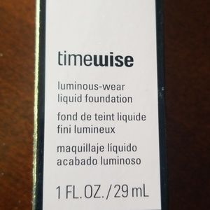 Mary Kay Timewise luminous-wear liquid foundation